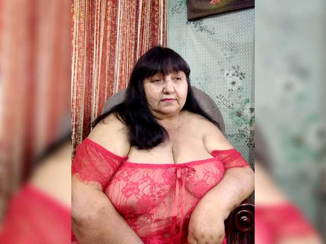 Nezsbudka live cam on BongaCams