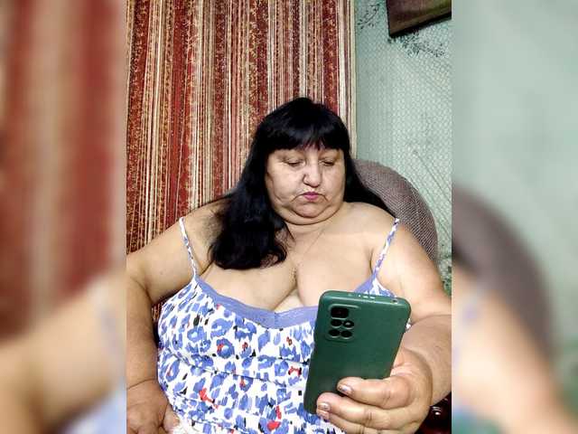 Nezsbudka live cam on BongaCams