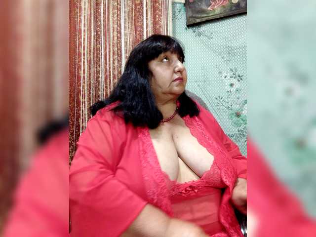 Nezsbudka live cam on BongaCams