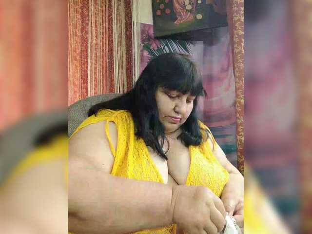 Nezsbudka's BongaCams show and profile