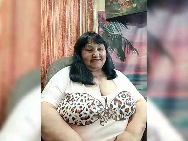 Nezsbudka Live Webcam on BongaCams