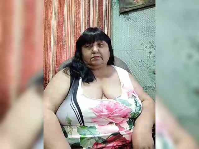Nezsbudka Live Webcam on BongaCams