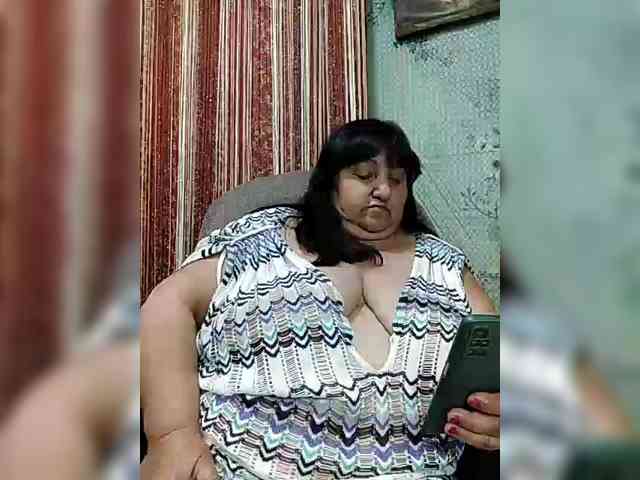 Nezsbudka Live Webcam on BongaCams