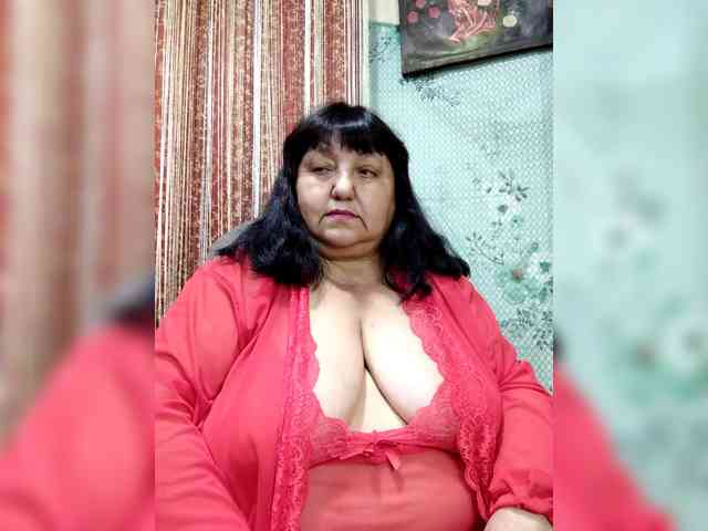 Nezsbudka live female cam on bongacams