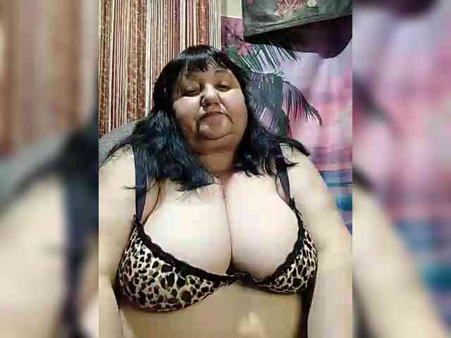 Nezsbudka Live Webcam on BongaCams