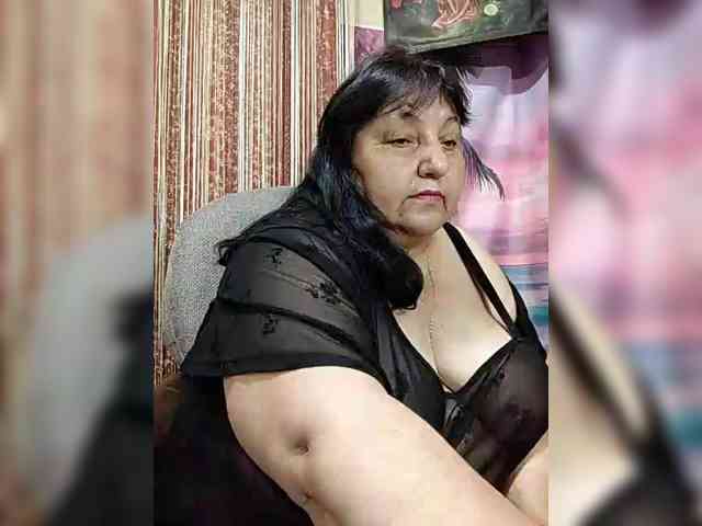 Nezsbudka Live Webcam on BongaCams