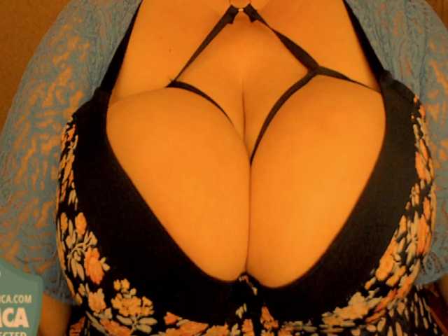 favoriteboobs44nika live sex