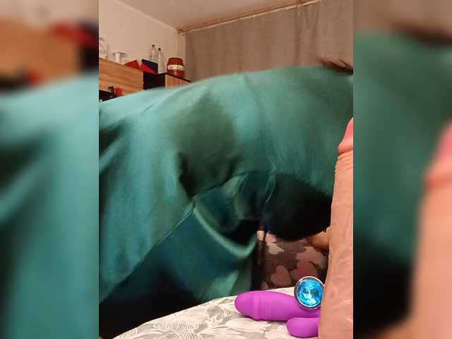 IRUSIK11 live cam on BongaCams