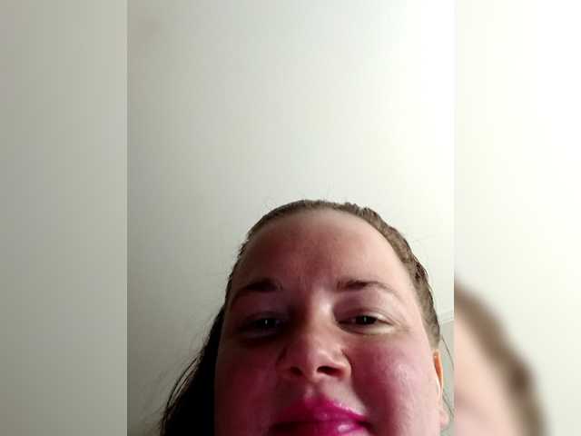 IRUSIK11 live cam on BongaCams