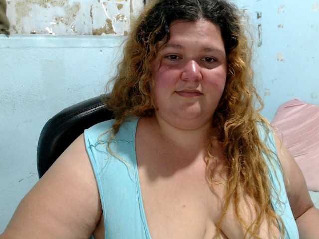 squirtbbw live cam preview