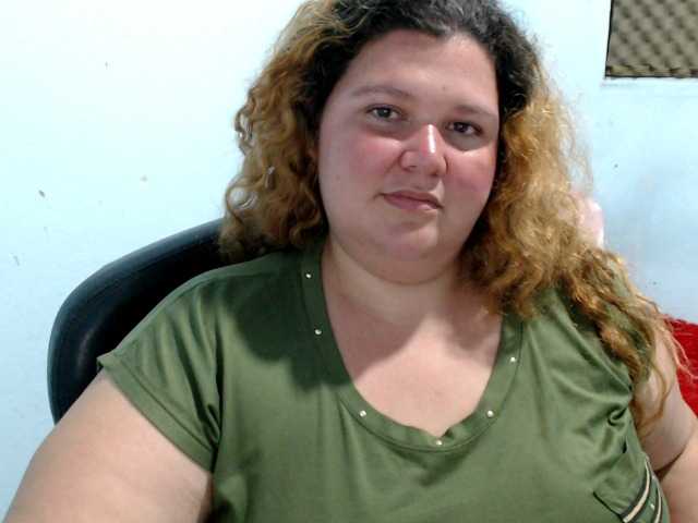 squirtbbw — live female cam