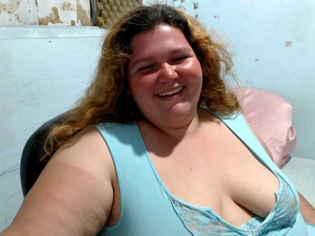 le modèle squirtbbw est en webcam porno dans un show sur le site bongacams, il possède les tags suivants: Latino/Hispanic,Redhead,Hairy