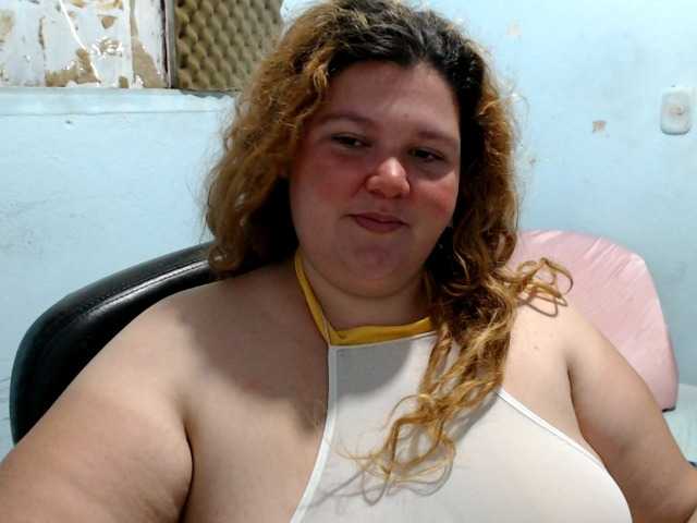 squirtbbw live cam on UnifiedCams