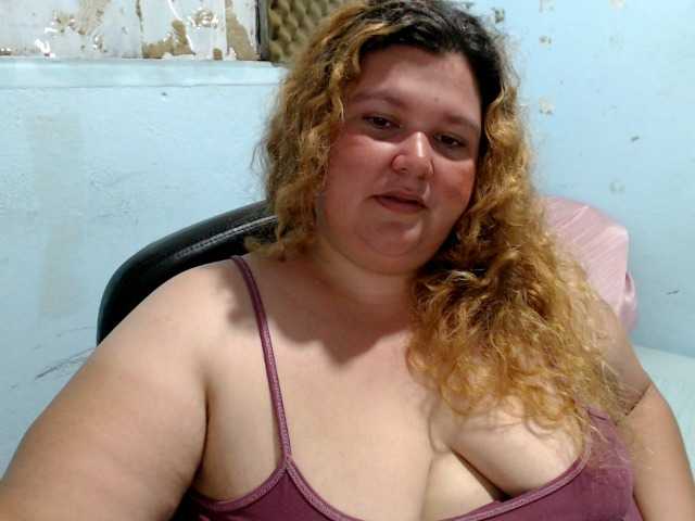 squirtbbw live webcam show