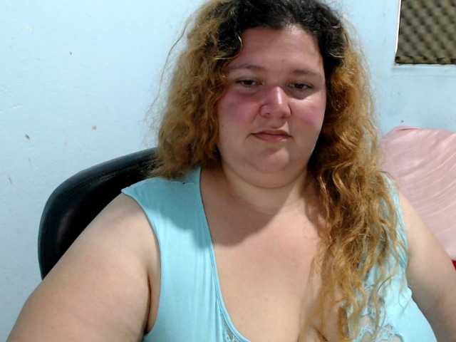 squirtbbw — live female cam