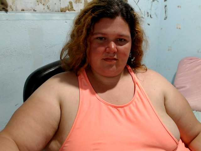 squirtbbw live webcam show