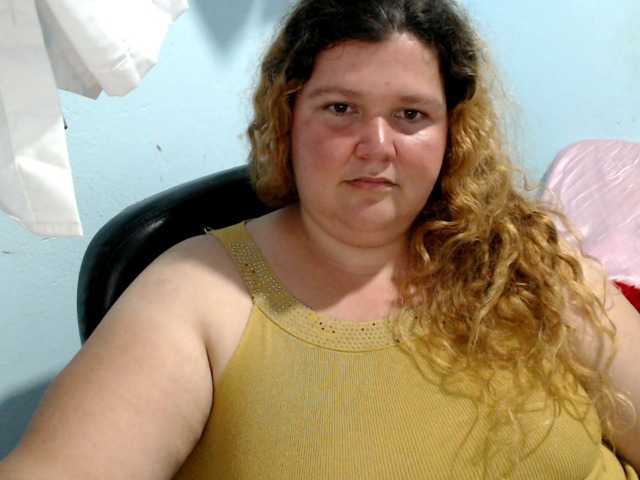 squirtbbw live cam preview