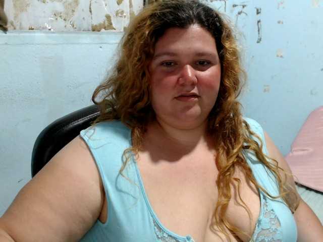 squirtbbw live webcam show