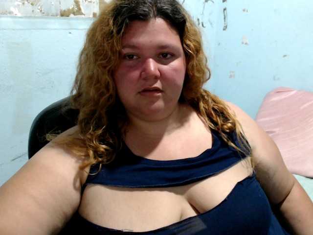 squirtbbw live webcam show