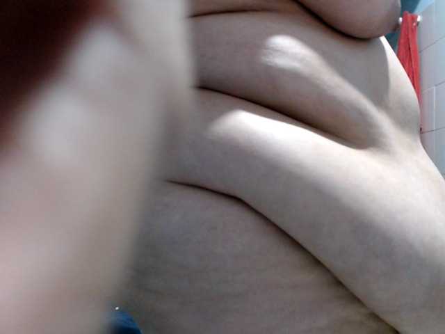 squirtbbw's BongaCams show and profile