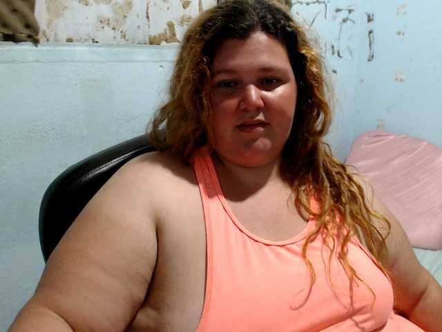 squirtbbw live webcam show