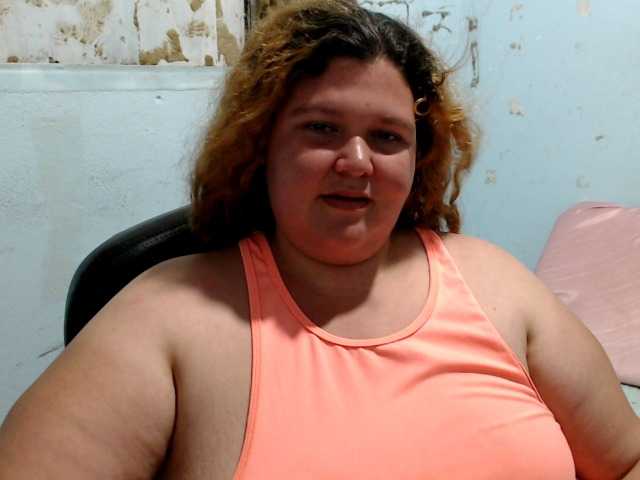 squirtbbw live webcam show