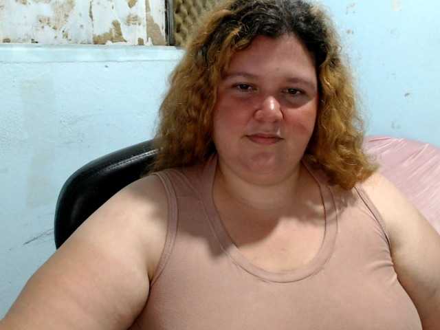 squirtbbw live webcam show