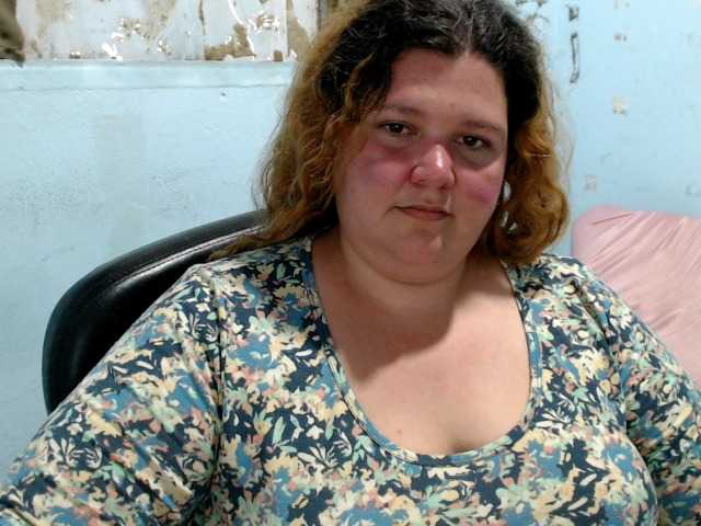 squirtbbw live cam preview