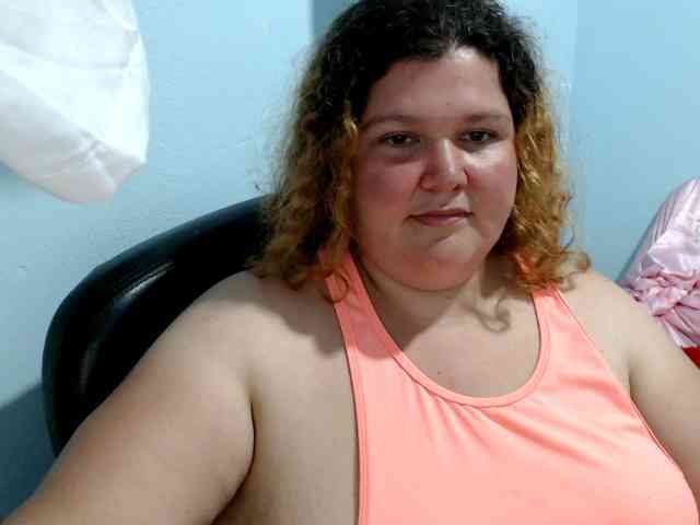 Modella: squirtbbw
