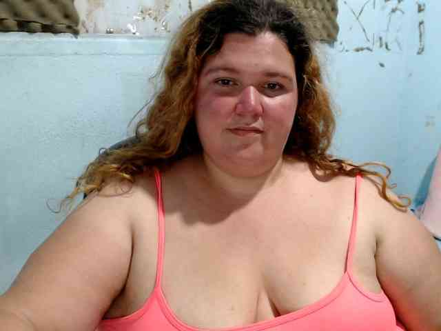 squirtbbw's live room