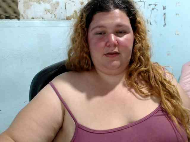 squirtbbw's webcam live show