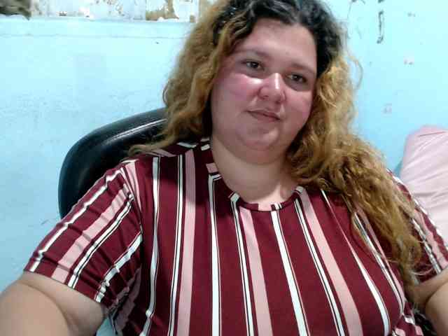 squirtbbw's live room