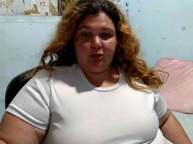 squirtbbw's live room