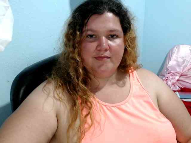 Modella: squirtbbw