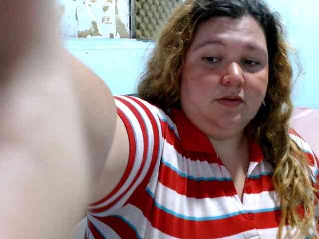 squirtbbw's live room