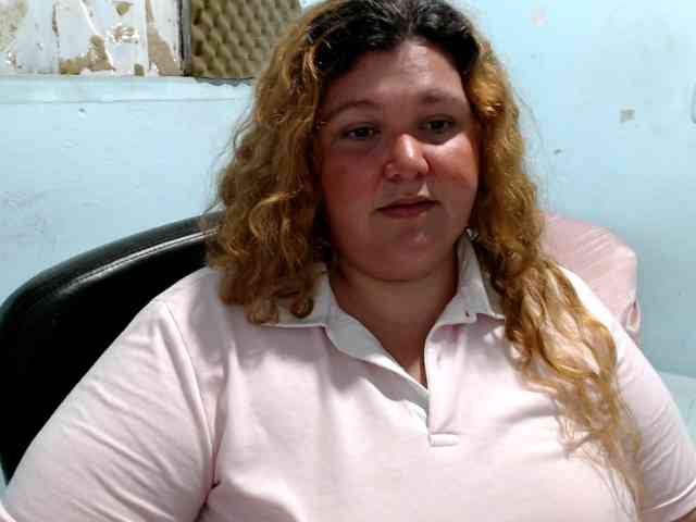 squirtbbw's live room
