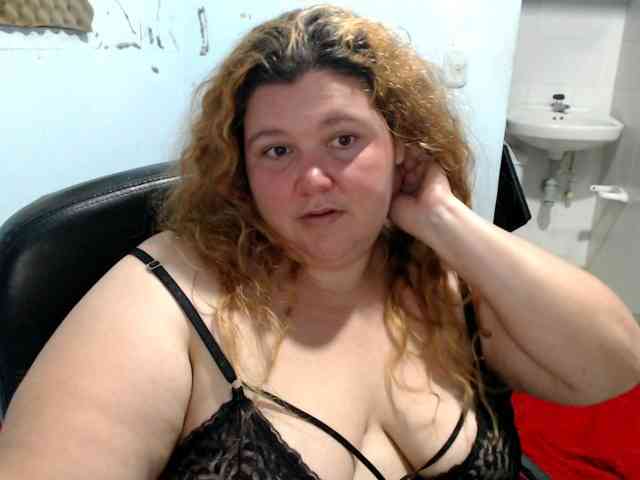 squirtbbw webcam