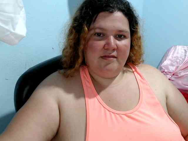 Modella: squirtbbw