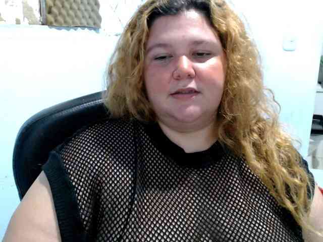 Modella: squirtbbw