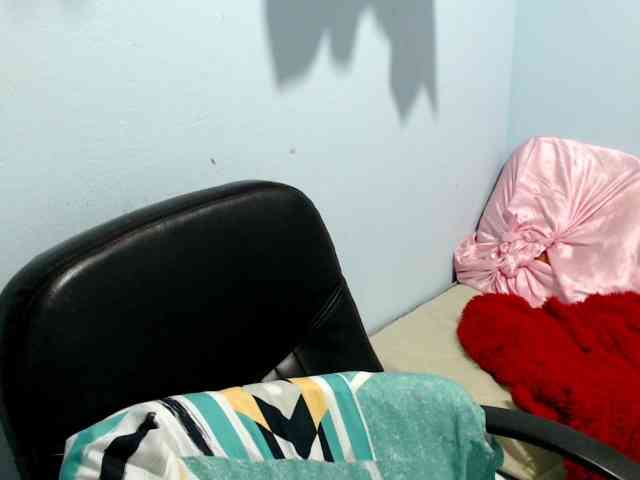 squirtbbw's live room