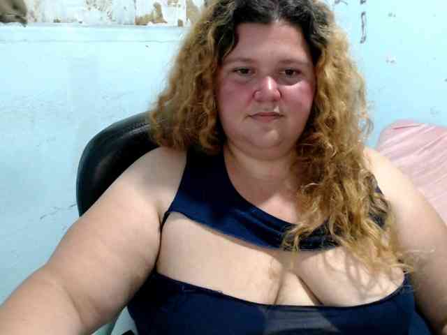 squirtbbw's live room