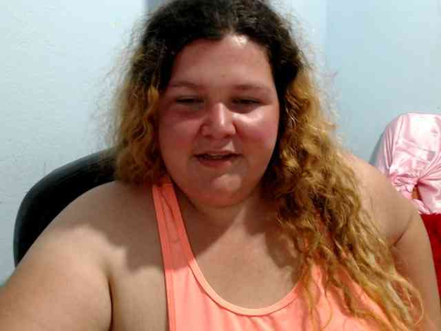 squirtbbw's live room