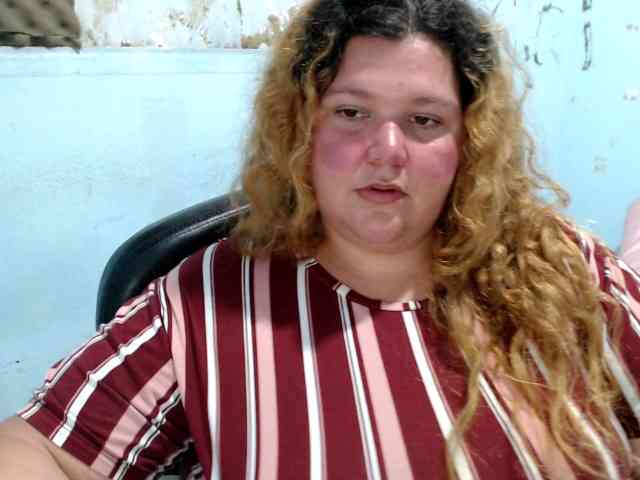 squirtbbw's webcam live show