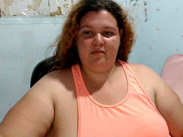 squirtbbw's live room