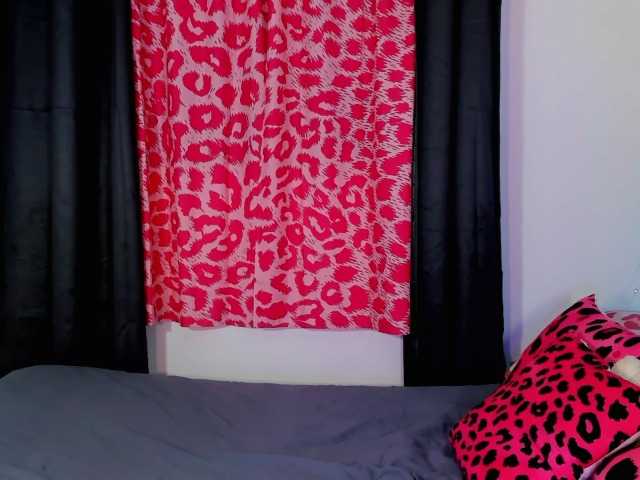 CristalJimenz live cam on BongaCams