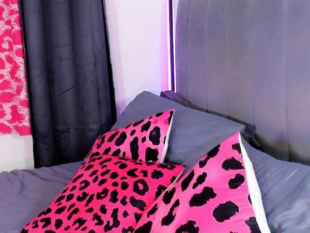 CristalJimenz live cam on BongaCams