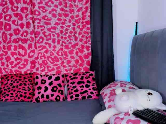 CristalJimenz Live Webcam on BongaCams