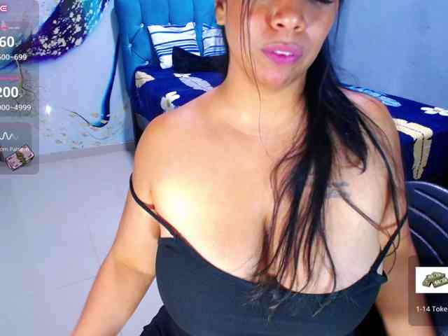 LatynxDayhannis webcam