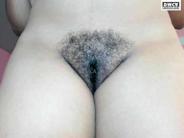 LoveQuinn live cam on BongaCams
