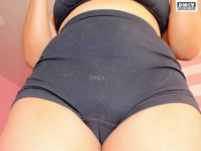 LoveQuinn live cam on BongaCams